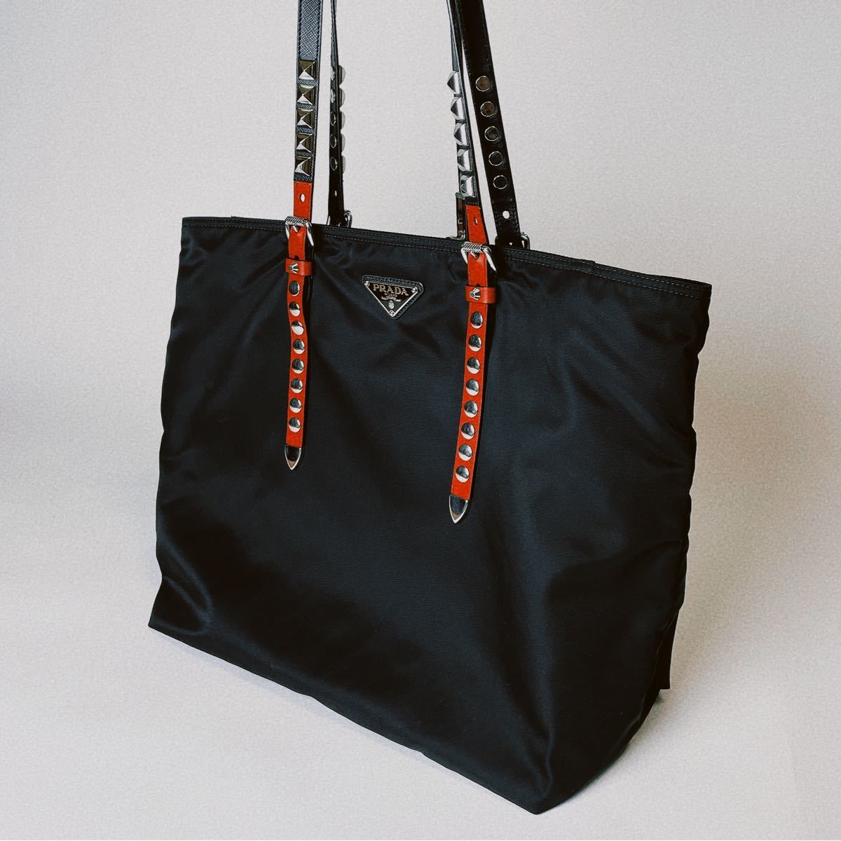 新品】 スタッズ プラダ 【美品】PRADA ナイロン 2wayバック トート ...
