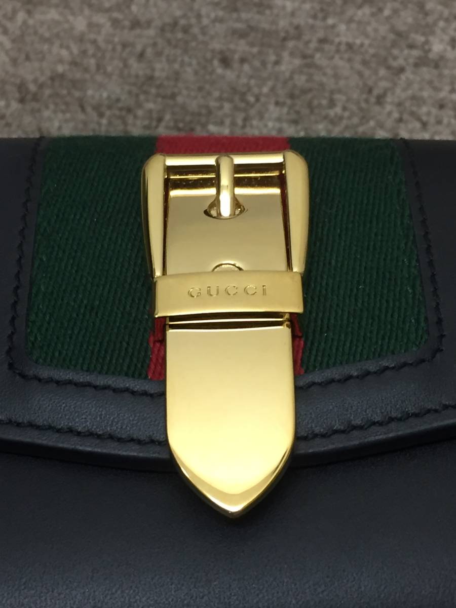 美品!格安!GUCCI グッチ シルヴィ ウェブ コンチネンタルウォレット