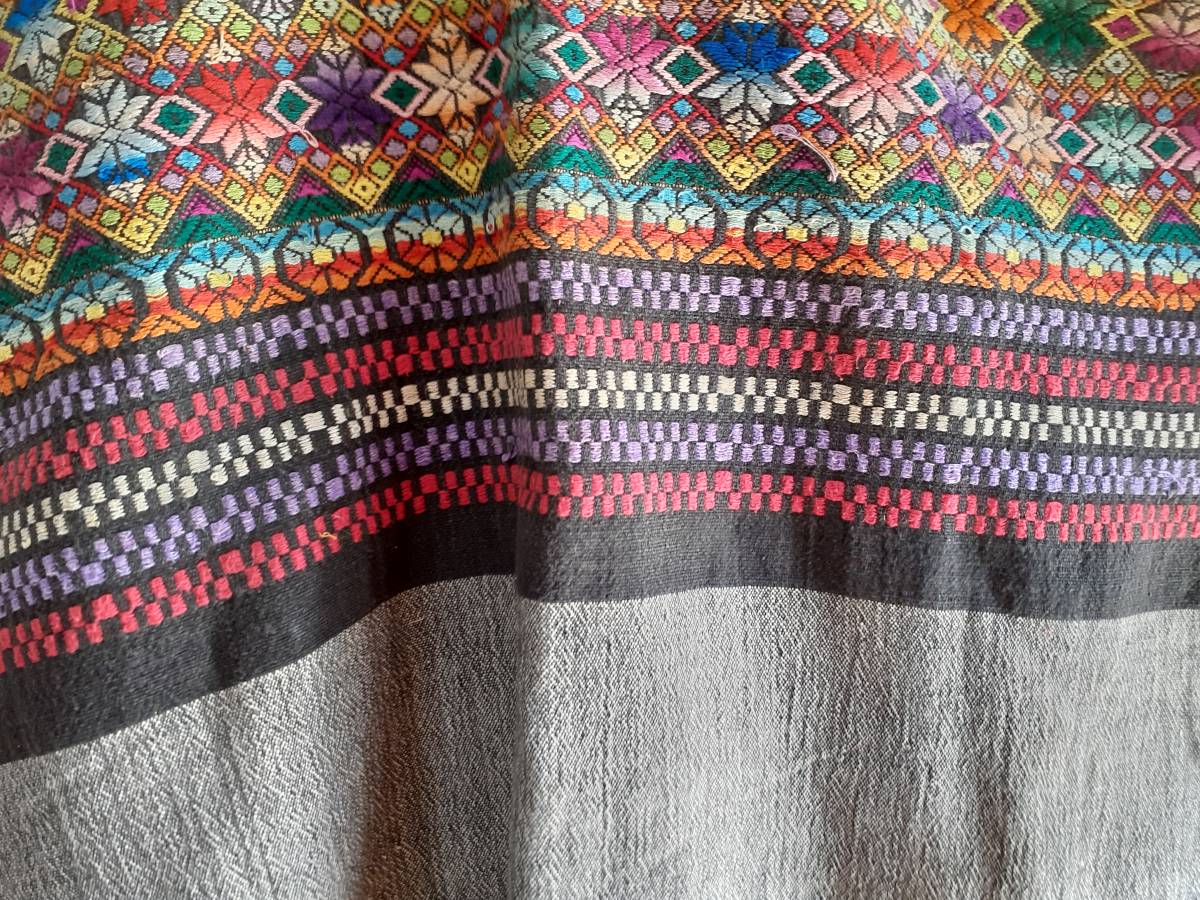 ウイピル　刺繍　グアテマラ織　民族衣裳_画像5