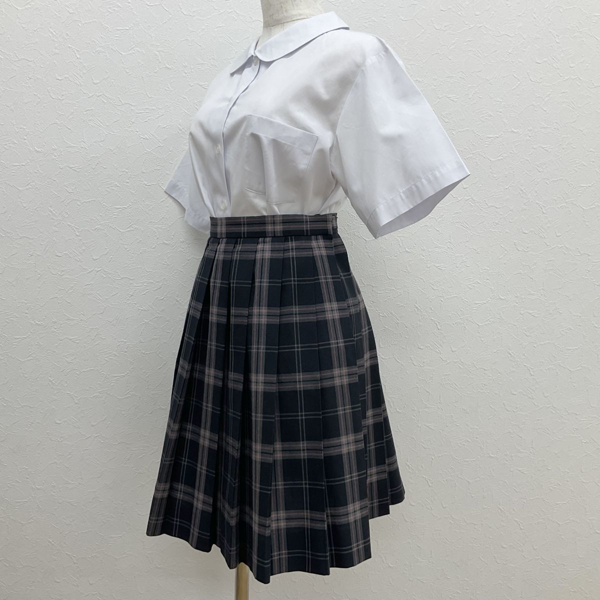 US764(中古) 熊本県 私立 菊池女子高校 ブラウス スカート 2点 US764(中古) 熊本県 私立 菊池女子高校 ブラウス スカート 2点