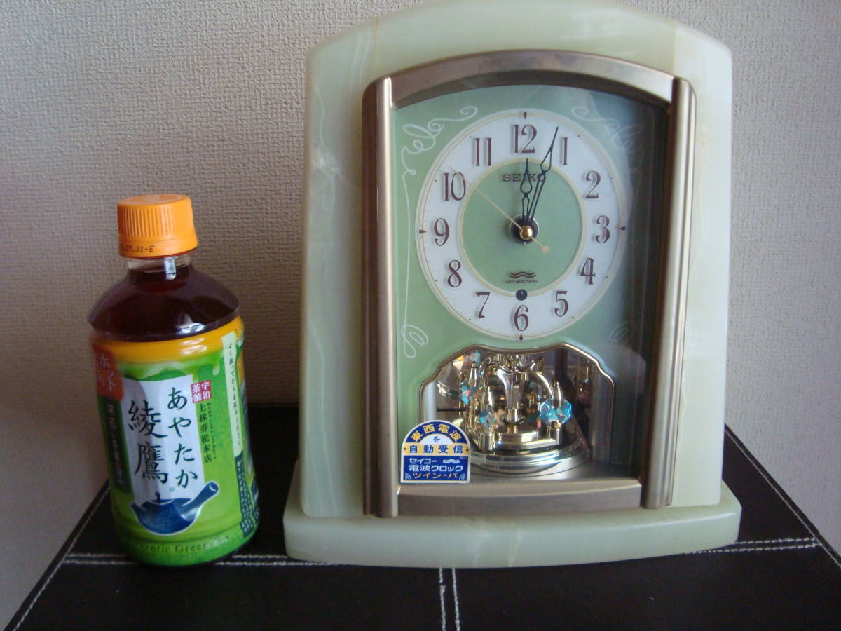SEIKO 電波時計 ツイン・パ 天然石回転飾り 電波置き時計 [by223m