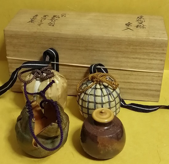 中国 南宋 唐物文琳茶入 大名物 箱 袋 紹智裂 裂仕覆3つ 藪内流十一代 透月斎 花押(竹窓紹智) 共箱 MOA美術館の蔵品と同じ 洪塘窯