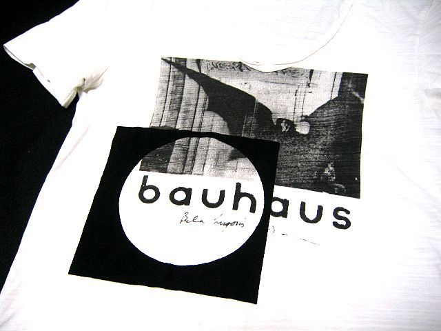 NEIL BARRETT ニールバレット bauhaus バウハウス VネックTシャツ カットソー_画像3