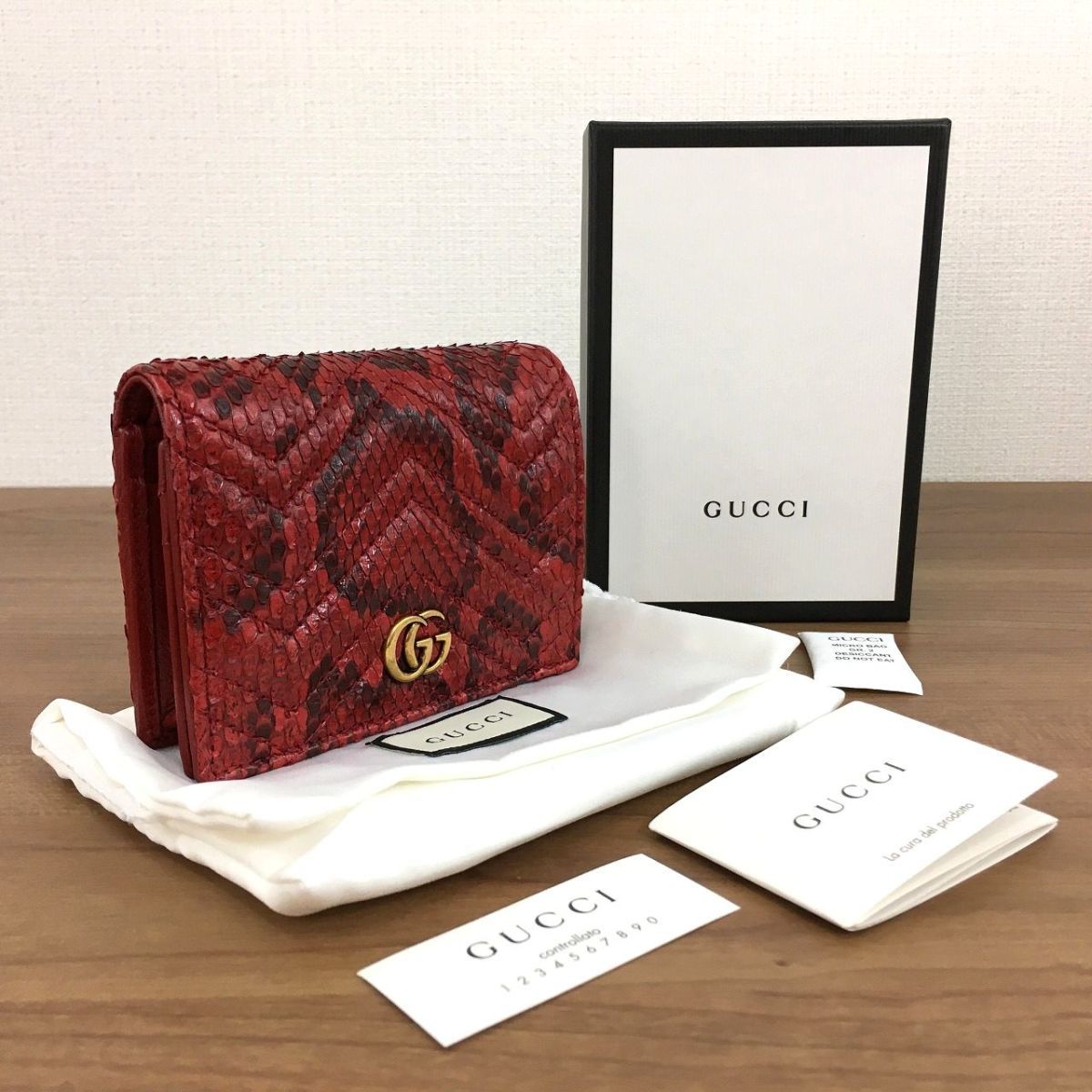 ☆送料無料☆ 未使用品 GUCCI コンパクトウォレット GGマーモント レッド 財布 箱付き グッチ 105_画像1