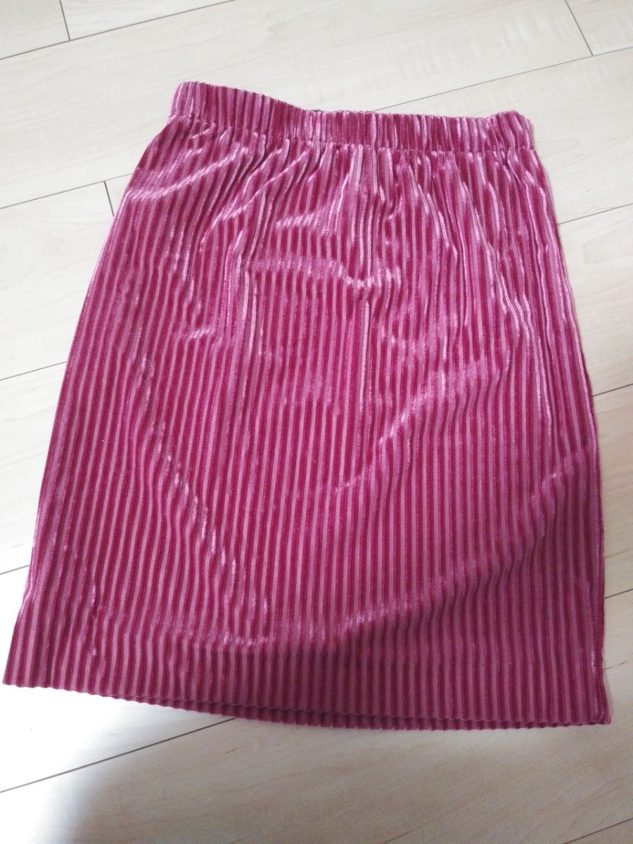 COCODEAL ストライプベロアタイトスカート ピンク 膝丈ミニスカート光沢 ココディール