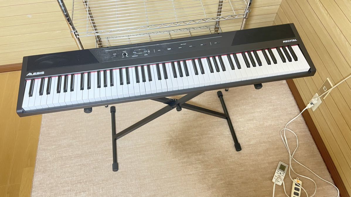 ALESIS 電子ピアノ スピーカー内蔵 おまけ多数 超美品
