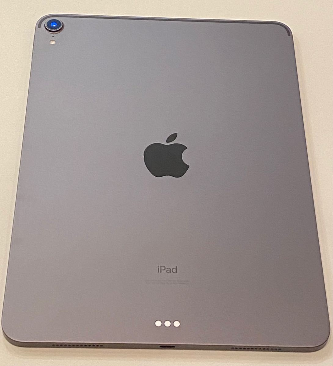 中古美品 iPad Pro 11インチ第1世代 256GB Wi-Fiモデル スペースグレイ