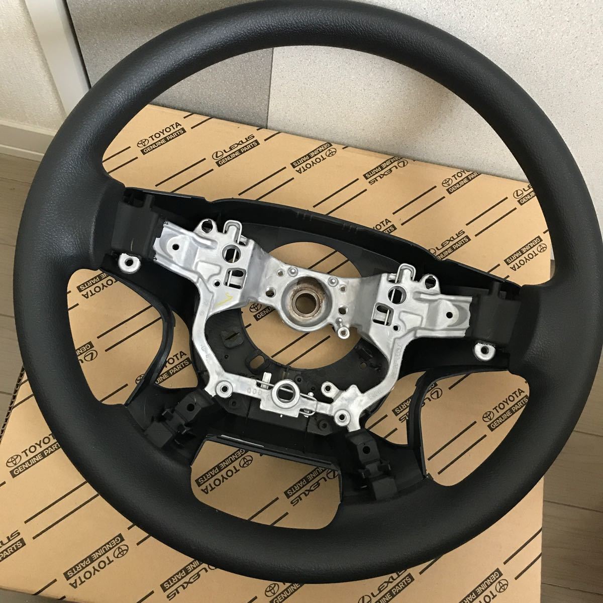 TOYOTA トヨタ ランドクルーザー プラド 150系 後期 純正 ステアリング