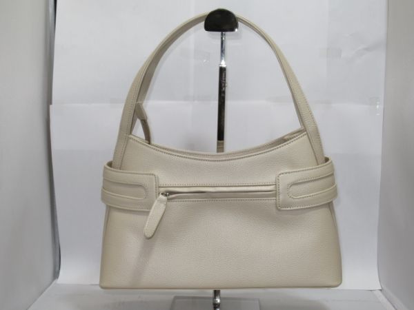 I6-1 美品 ungaro ウンガロ ELITE ハンドバック クリーム系 レザー レディース バック 幅 29cm 高さ 16cm マチ 12cm_画像1