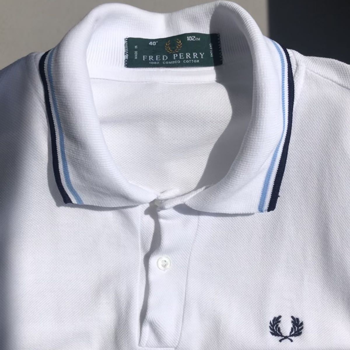 英国製】100% COMBED COTTON/90'sヴィンテージ 水色&紺ライン×白 英国製】100% COMBED COTTON/90'sヴィンテージ 水色&紺ライン×白