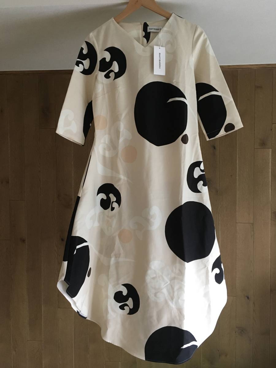 はこぽす対応商品】 marimekko マリメッコ 総柄ワンピース リトアニア