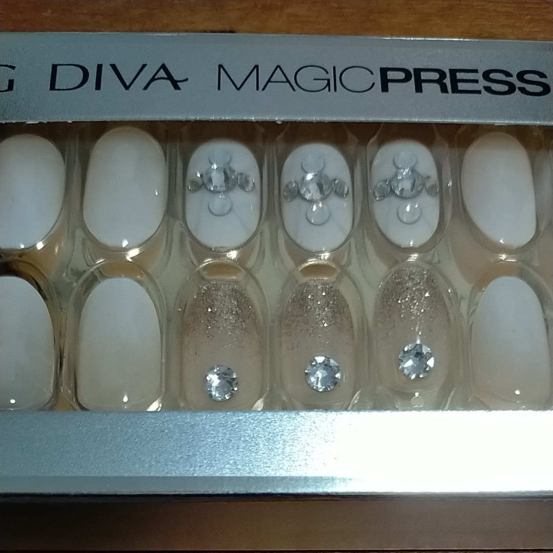 DASHING DIVA MAGICPRESS SPECIAL SERIES【クロスオパール】30枚入スワロフスキーコレクション