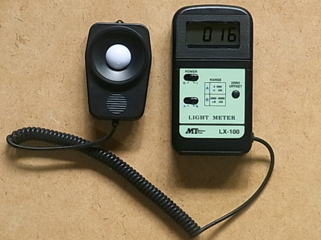 サトテック デジタル照度計 LX-100