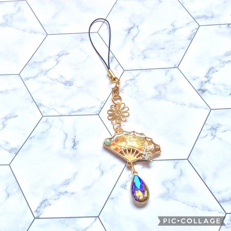 ☆花と蝶々の扇子ストラップ 黄緑☆ グリーン バタフライ レジン