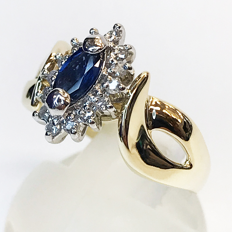 qoj.Y8C06 K18 Pt850 サファイア 0.30ct / ダイヤ 0.21ct デザイン