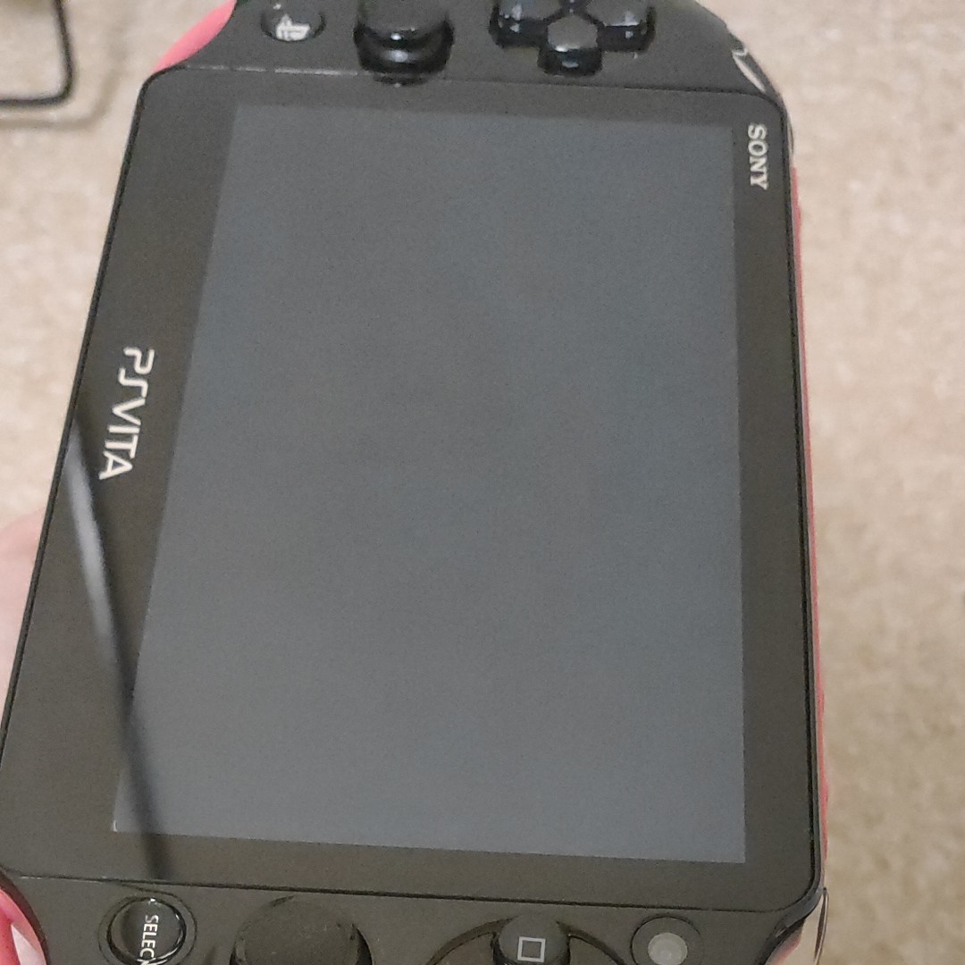 PS Vita PCH-2000 ピンクブラック