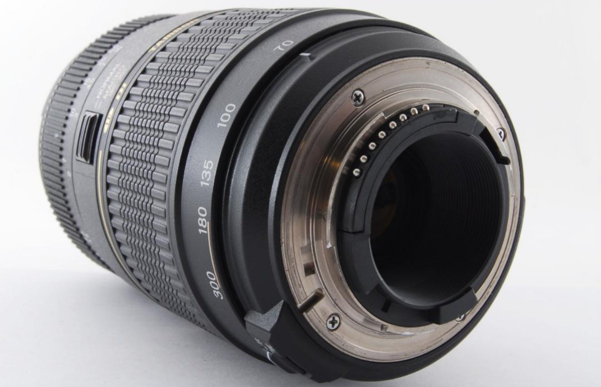 10月6日限定【Nikon用】TAMRON AF 70-300mm Di マクロ 超望遠レンズ-