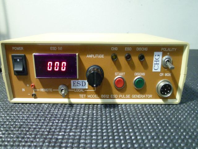中古品 TET MODEL 8612 ESD PULSE GENERATOR TOKYO ELECTRONICS TRADING製 本体＋電源ケーブル オージェ分光分析装置に付属していた物です_画像1