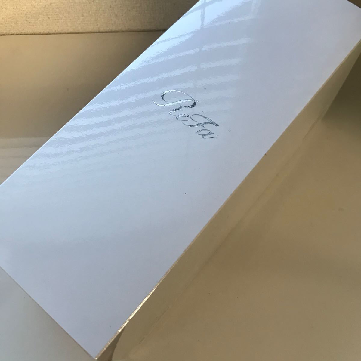 大人も着やすいシンプルファッション ヤーマン YA-MAN LEDスチーム