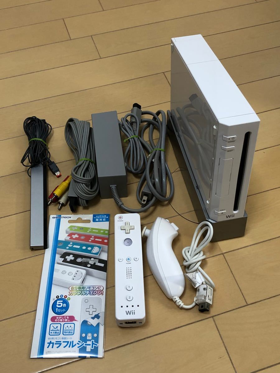 ニンテンドー　Wii 白　DLソフトあり　動作確認済み