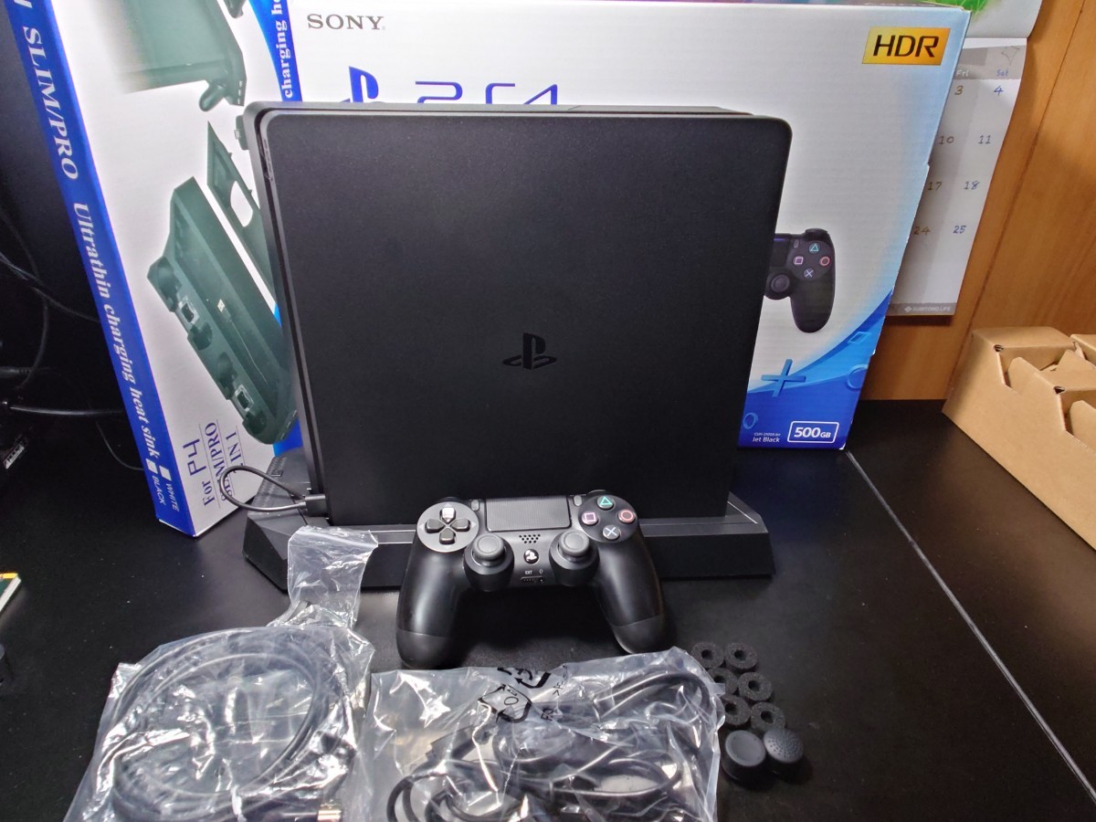 PlayStation4 PS4本体 プレイステーション4 CUH-2100AB01 SONY