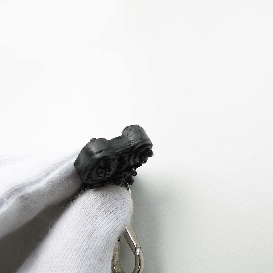 割引本物 PRADA プラダ クマ モチーフ チャーム ブラック 黒 アクセサリー 小物 r579-5 割引本物 PRADA プラダ クマ モチーフ チャーム ブラック 黒 アクセサリー 小物 r579-5