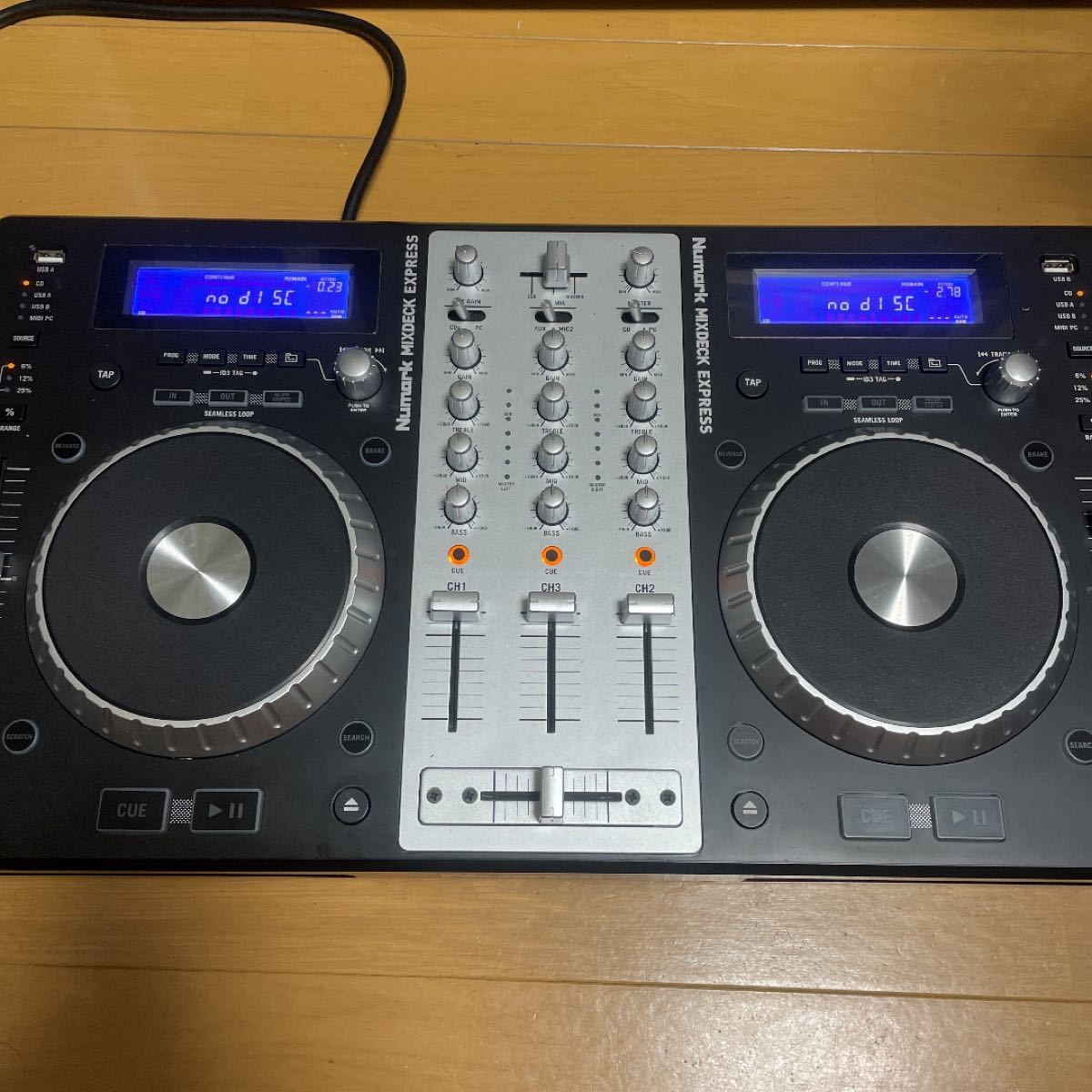 DJ機材 Numark Mixdeck Express|Yahoo!フリマ(旧PayPayフリマ) DJ機材 Numark Mixdeck Express|Yahoo!フリマ(旧PayPayフリマ)