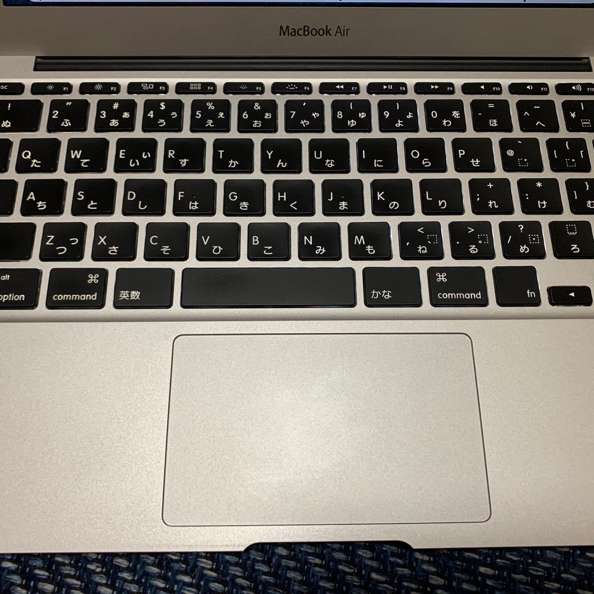 【激安セール】MacBook Air  early 2014 core i5 4GB 121GB