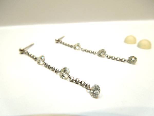 ☆美品☆Pt900 3連ダイヤモンド ピアス 0.5ct×2☆