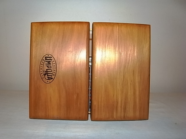 ☆ Rare UMPQUA New FlyBox With 40Flies ☆ | verdadcre.com