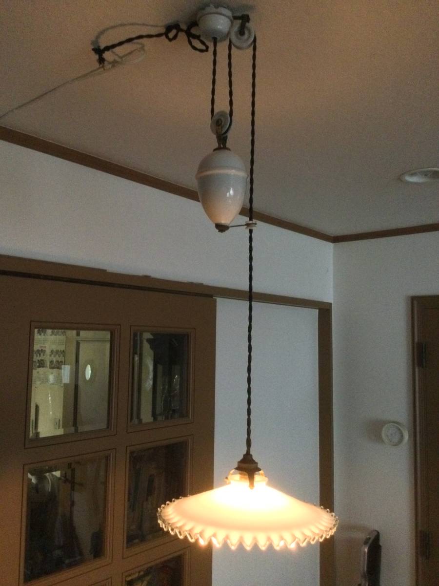 アンティーク フランス ミルクガラスシェード 吊り下げランプ A ライト