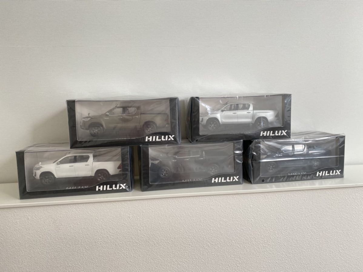 送料込み 新型 ハイラックス ミニカー トヨタ 1/30 カラー 送料込み 新型 ハイラックス ミニカー トヨタ 1/30 カラー