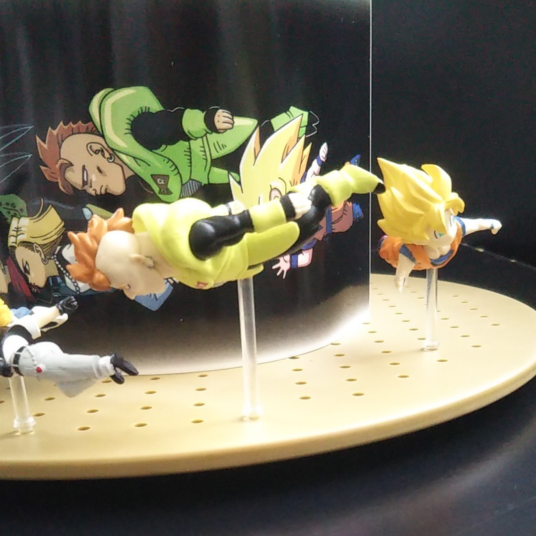 中古品) 外箱付ドラゴンボールZ ディスプレイケース 「コカ 中古品) 外箱付ドラゴンボールZ ディスプレイケース 「コカ