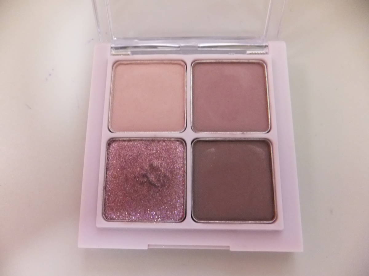 *rom&nd* rom and BETTER THAN EYES dry lavender eyeshadow ( secondhand goods )