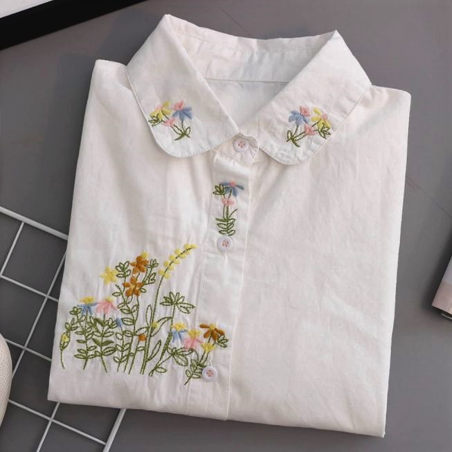丸襟 花 刺繍 シャツ 長袖 ブラウス コットン 綿 トップス　フラワー 白　かわいい