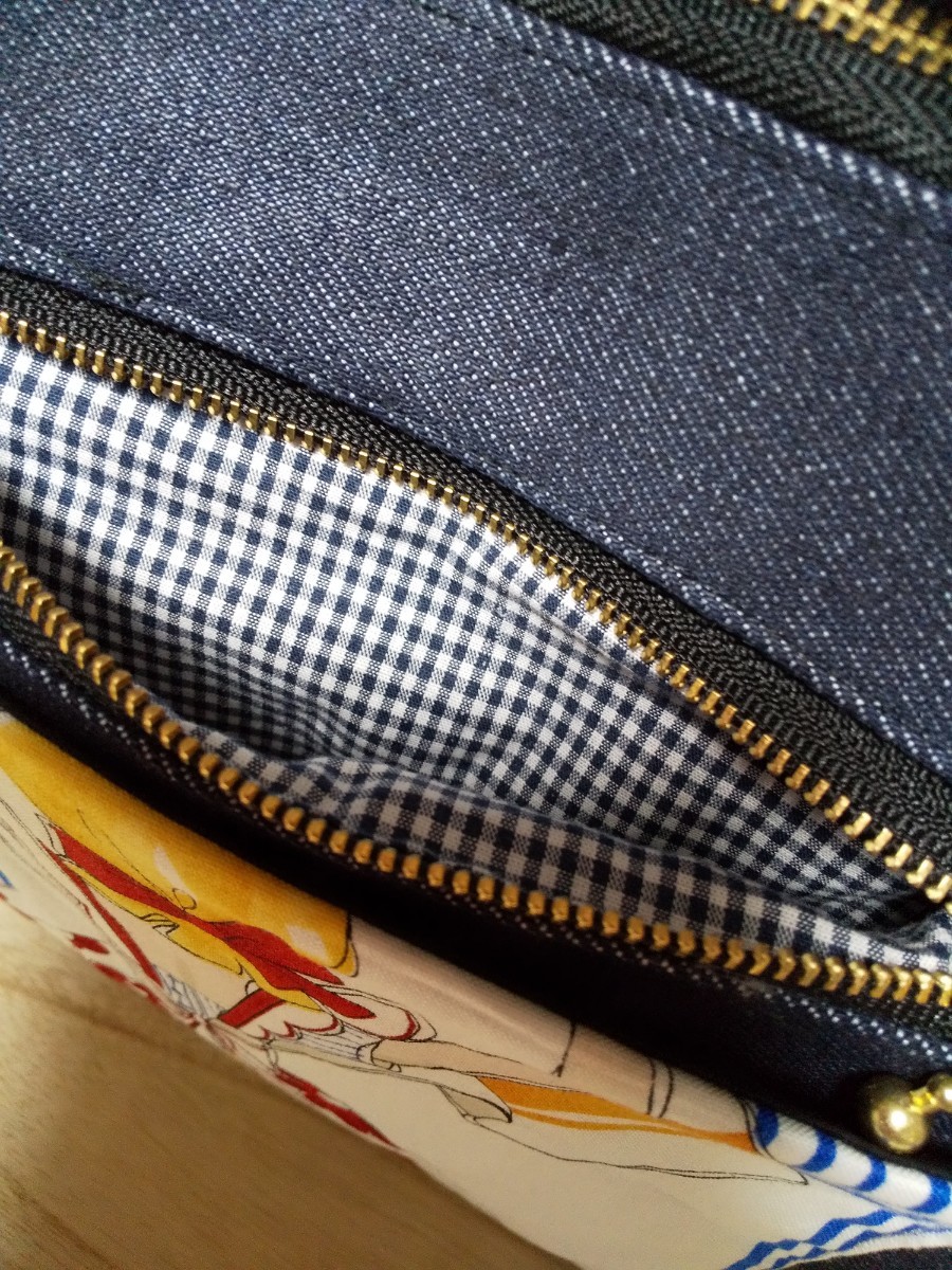 ハンドメイド　岡山デニム使用ロラライハリスサコッシュバッグ（ファスナーポケット付き）とがま口財布