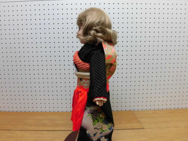 人形で有名な九月の商品♪・久月 お出迎え人形 市松人形 13号 48cm　金髪の青い目の市松人形・ガラスケース付き・♪　管理番号915-24_日焼け色あせ汚れもなく良い状態です。