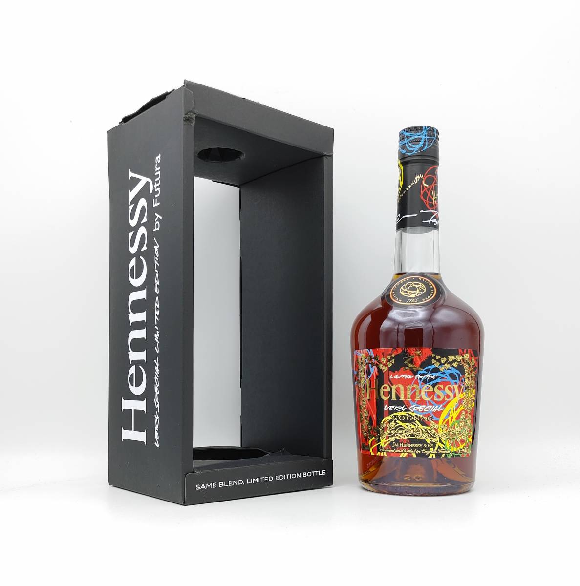 【限定価格セール！】 【全国送料無料】Hennessy V.S LIMITED EDITION By Futura 　40度　700ml ヘネシー