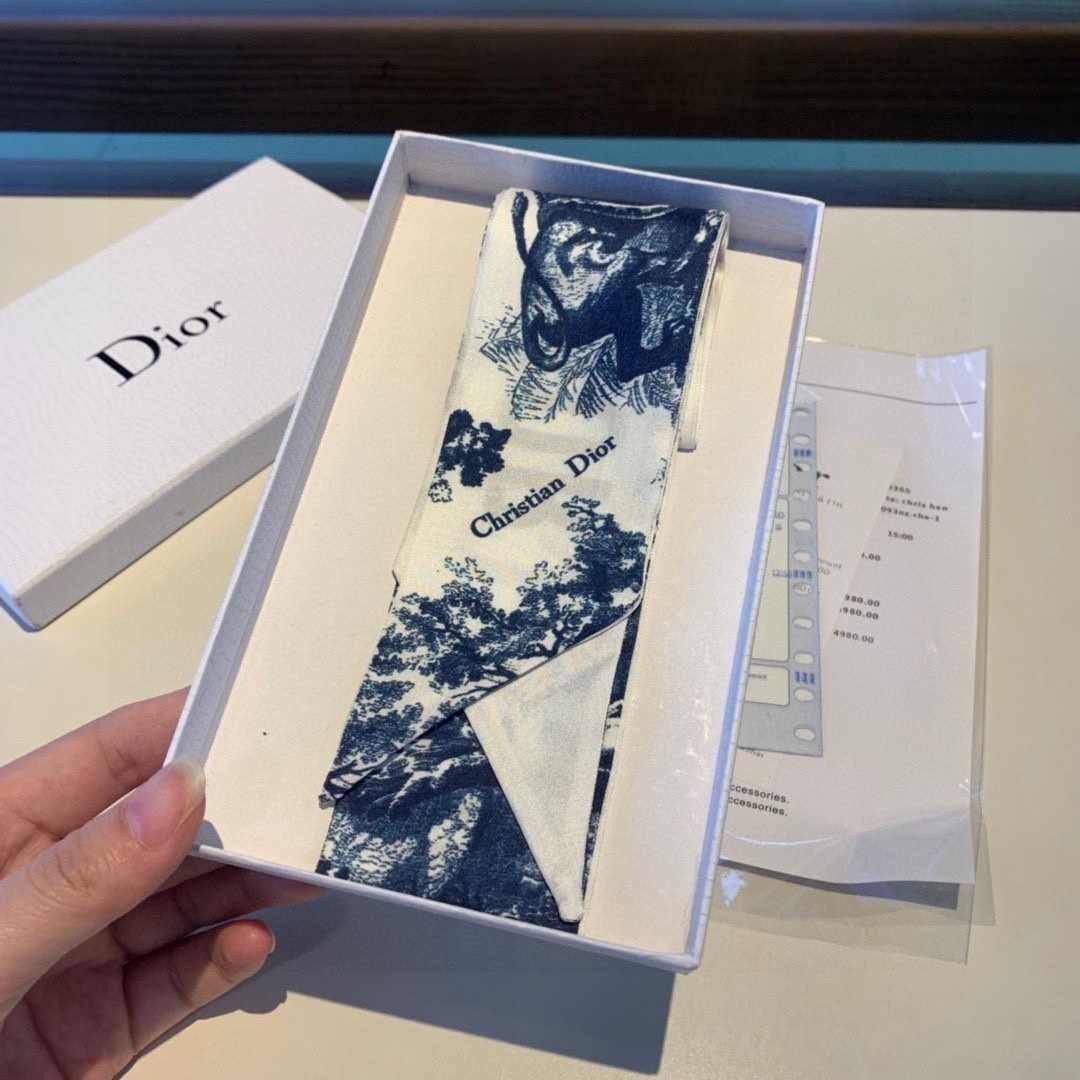 Christian Dior クリスチャン ディオール スカーフ ツイリー Christian Dior クリスチャン ディオール スカーフ ツイリー