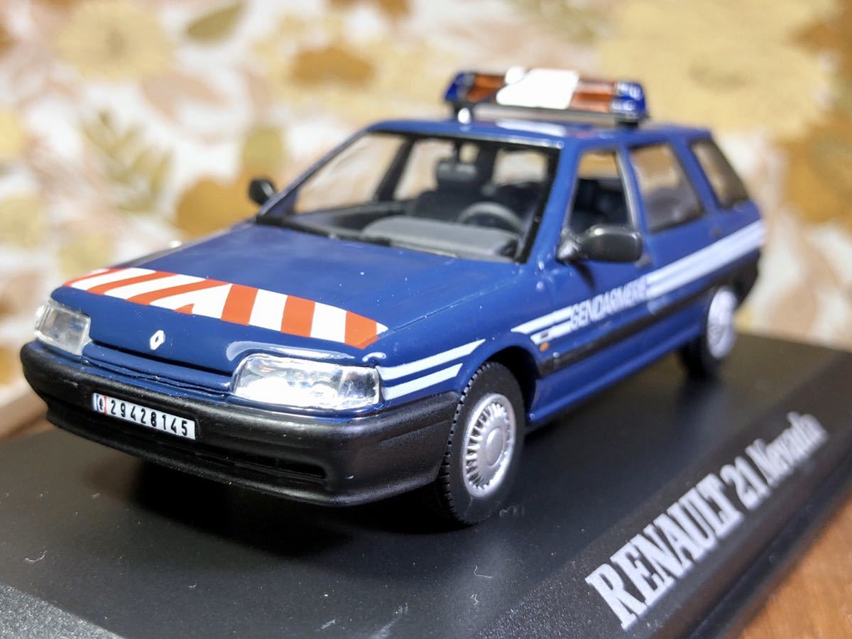 NOREV 1／43 RENAULT 21 NEVADA GENDARMERIE