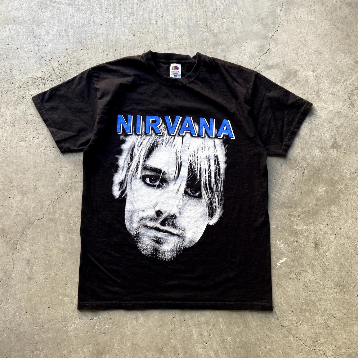 2024 新作】 KURT NIRVANA 00年代 COBAIN メンズM バンドTシャツ