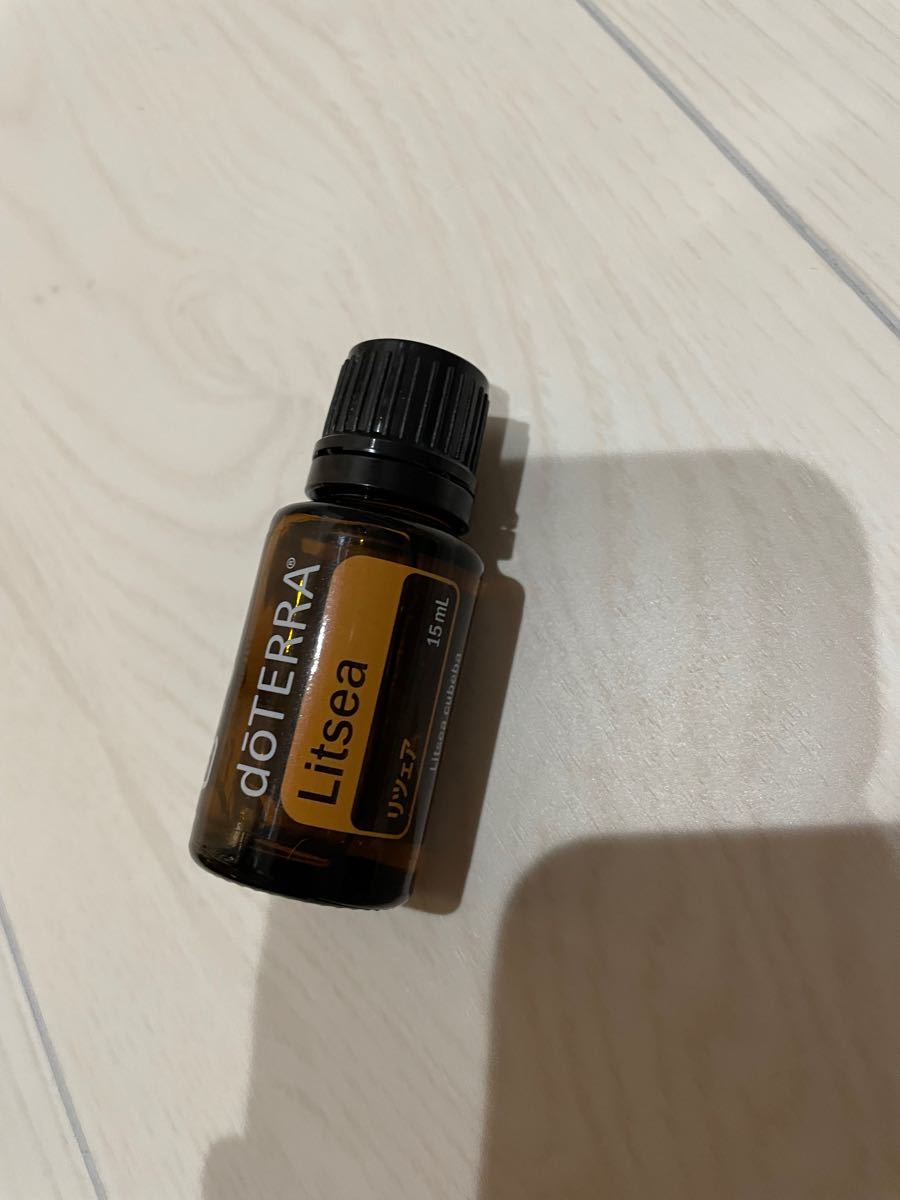 リツェア　ドテラ アロマオイル ドテラ doTERRA エッセンシャルオイル