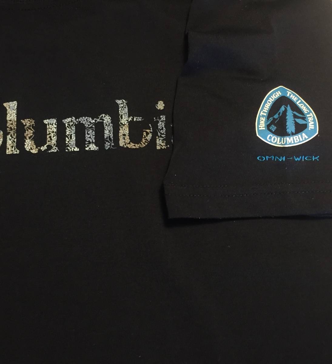 Columbia コロンビア・Tシャツ・OMNI-WICK素材・M・紺色・マルチカラーロゴ・Tee-shirt・送料無料