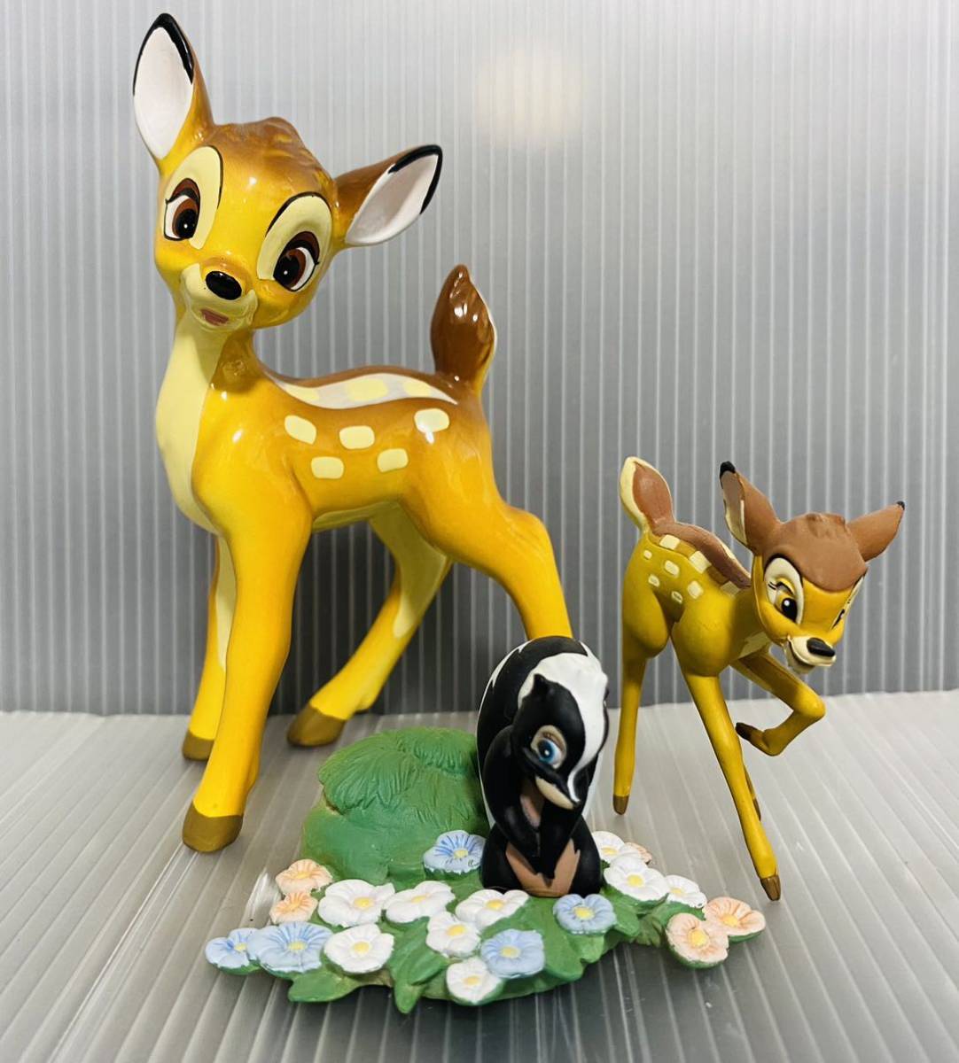 パーティを彩るご馳走や Yahoo!オークション - 激レア ディズニー バンビ 陶器 バンビ