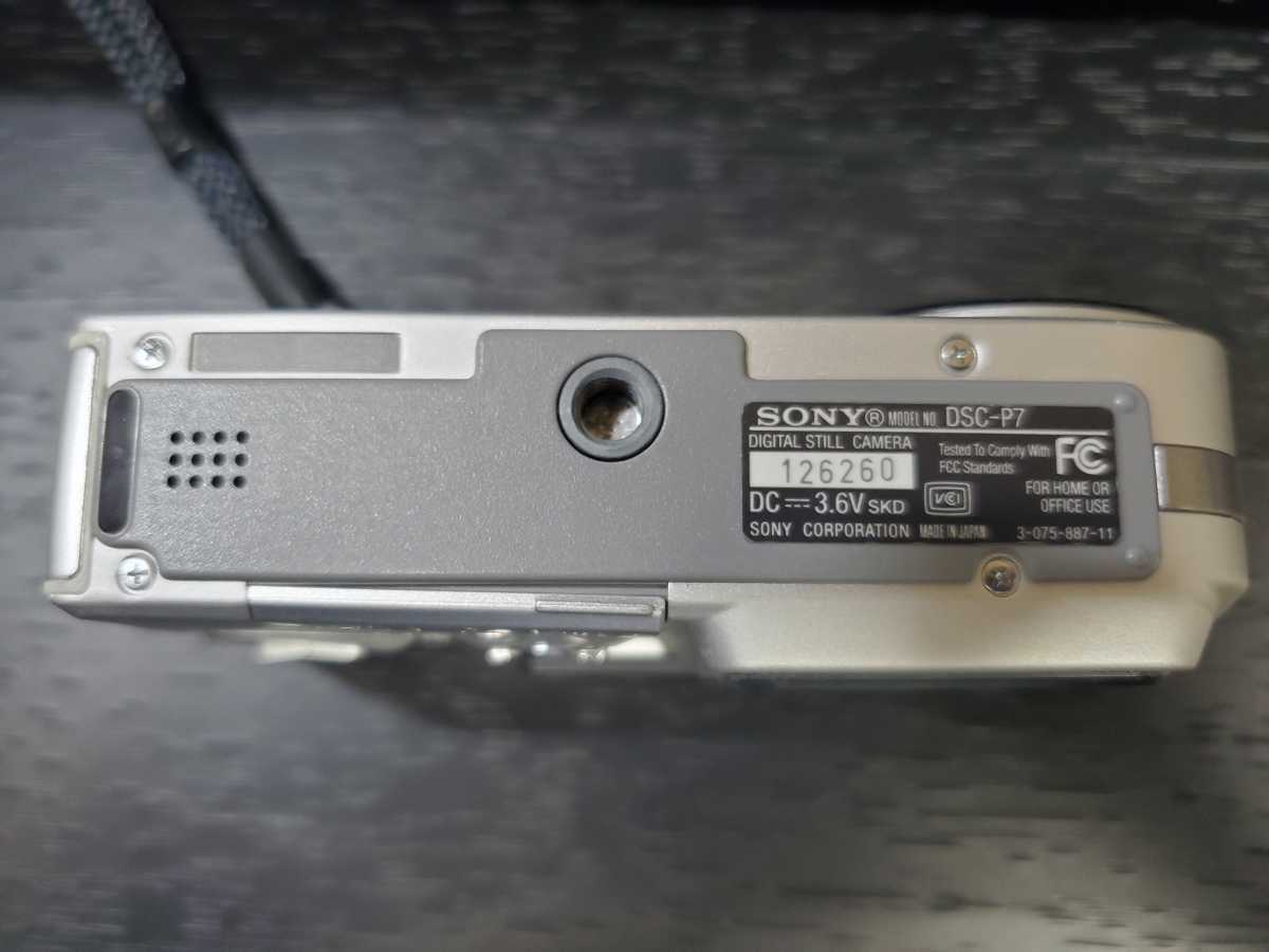 【2484】SONY Cyber-shot DSC-P7 コンパクトデジタルカメラ　１円スタート！！_画像4