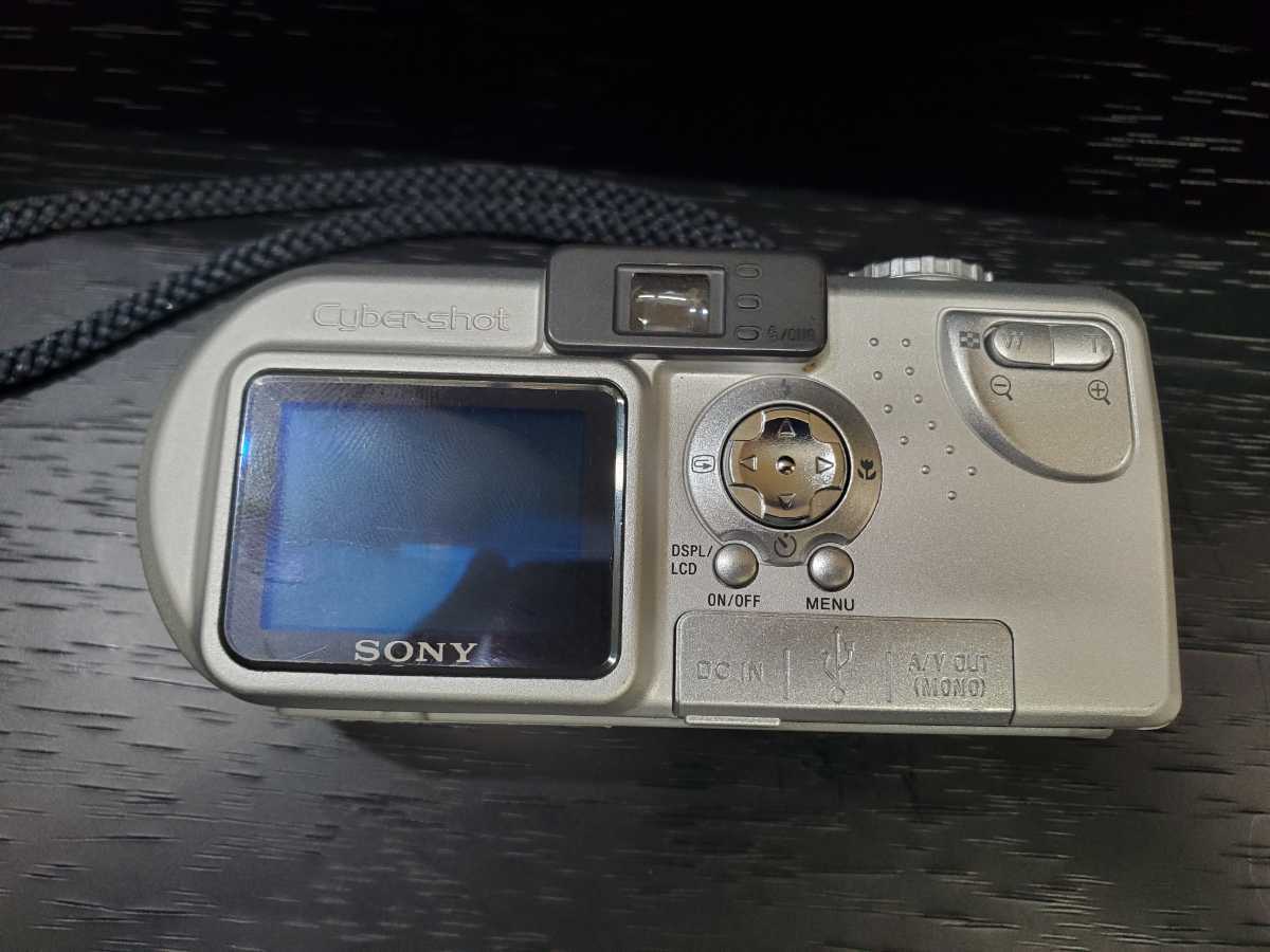 【2484】SONY Cyber-shot DSC-P7 コンパクトデジタルカメラ　１円スタート！！_画像3