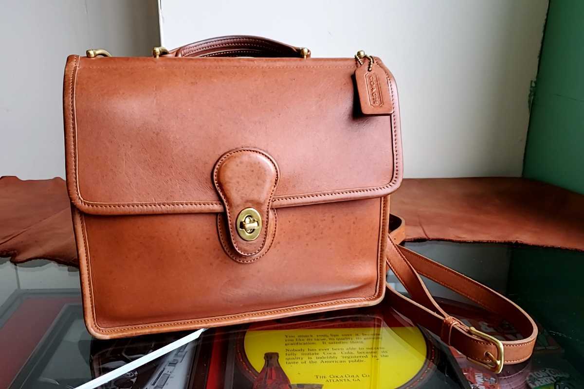 買い上げで送料無料 【美品】OLD ハンドバッグ 本革 イタリア製 オールドコーチ COACH ハンドバッグ