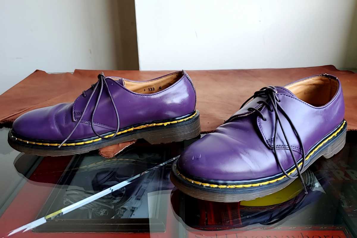 910 英国製 ドクターマーチン Dr Martens 3ホールシューズ UK6/25-25 5㎝位 紫 希少色 イングランド製 中古  USED｜PayPayフリマ