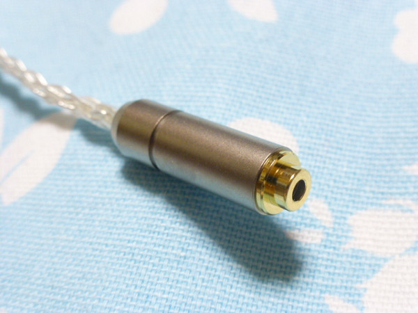 2.5mm4極 (メス) → 4.4mm5極 L字 変換ケーブル 6N純銀撚り線 2.5mm4極 (メス) → 4.4mm5極 L字 変換ケーブル 6N純銀撚り線