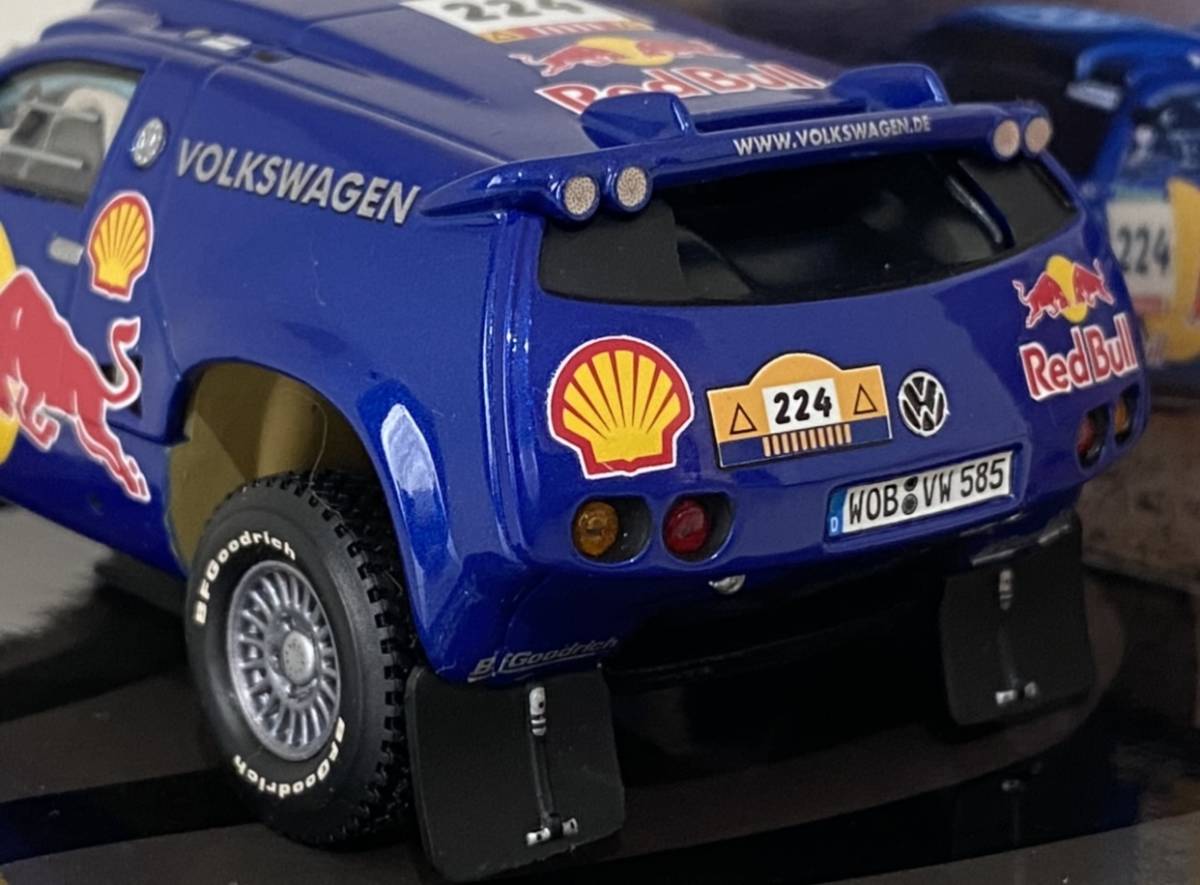 Minichamps 1/43 Red Bull VW Race Touareg #224 ◆ Rally Paris Dakar Rally 2004 | Bruno Saby ◆ トゥアレグ パリ ダカール ラリー_画像4